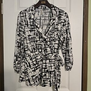 PerSeption Concept Monochrome Abstract Blouse